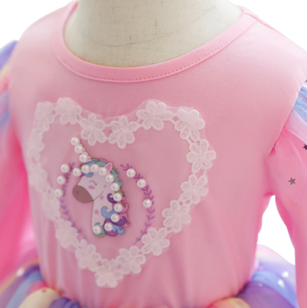licorne brodee perles sur robe fille