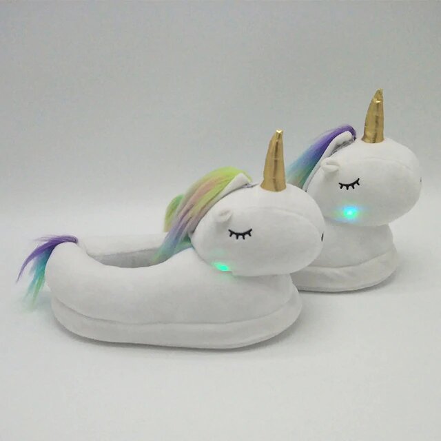 des chaussons licorne qui s eclairent