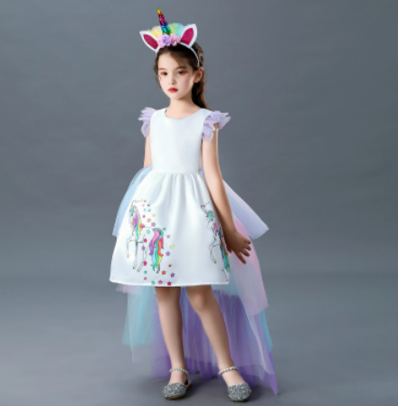 robe avec traine licorne