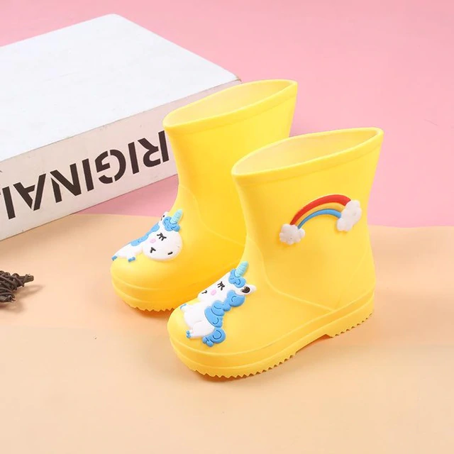 botte jaune pour pluie motif licorne