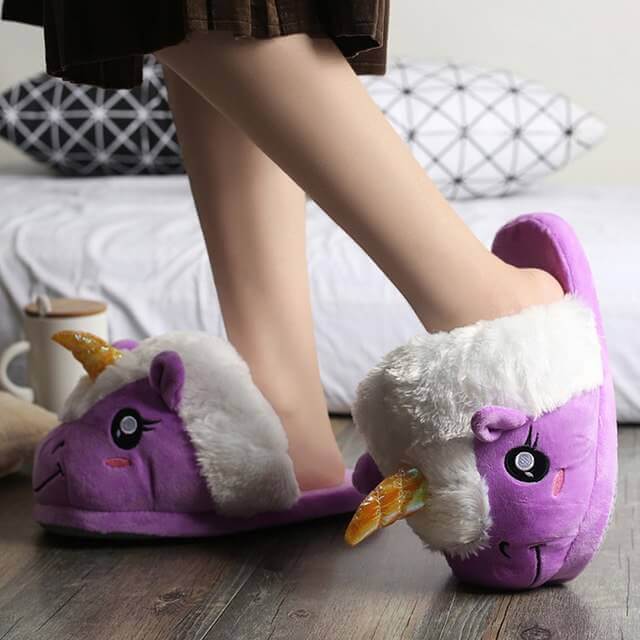 Chausson licorne violet