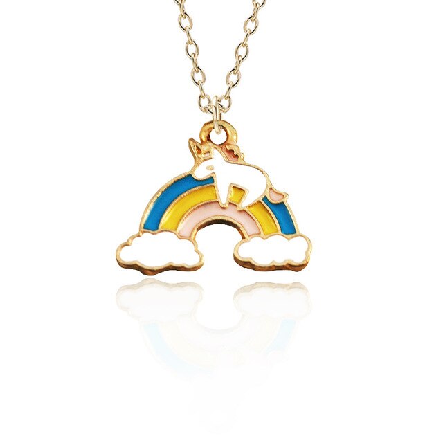 collier forme arc en ciel et licorne