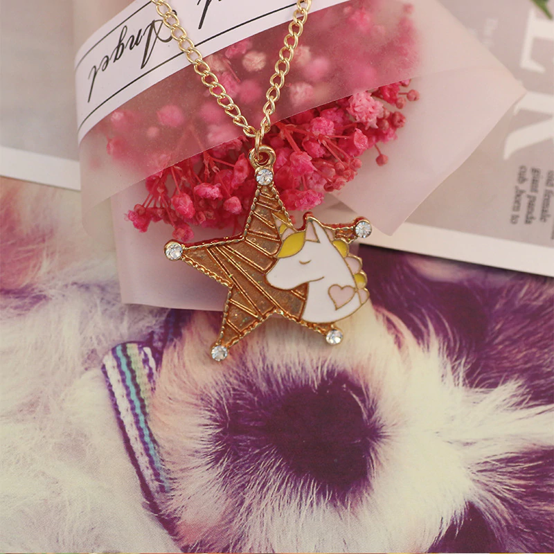 porte bonheur collier licorne