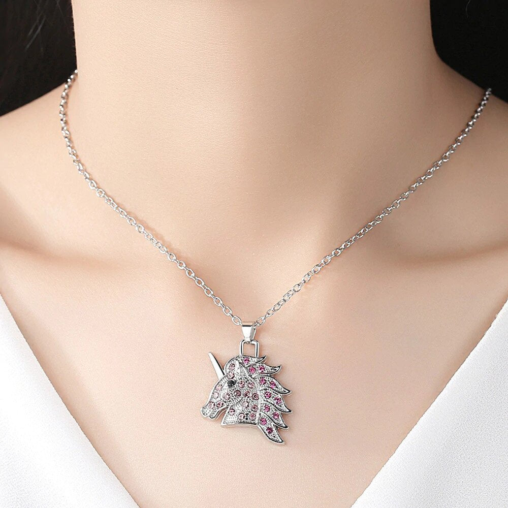 Collier Licorne Pierre Rose