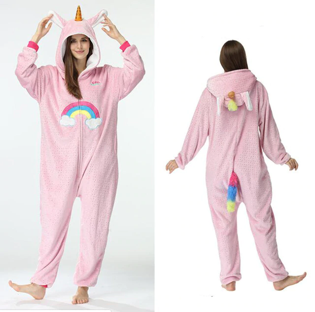 combinaison licorne femme rose motif arc en ciel