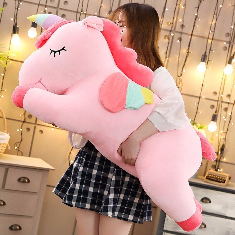 peluche licorne de couleur rose