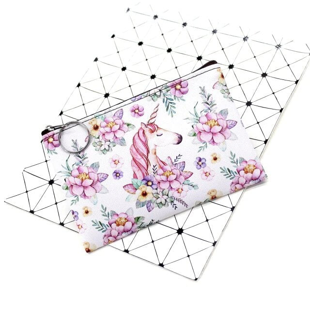 porte monnaie licorne avec des fleurs