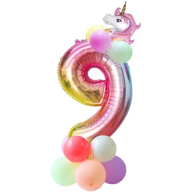 un ballon 9 style licorne pour un anniversaire